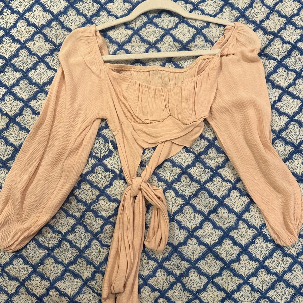 shein light pink/peach long sleeve tie crop top